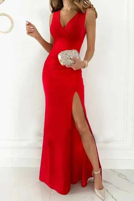 Risa - Glamouröses Abendkleid mit hohem Schlitz