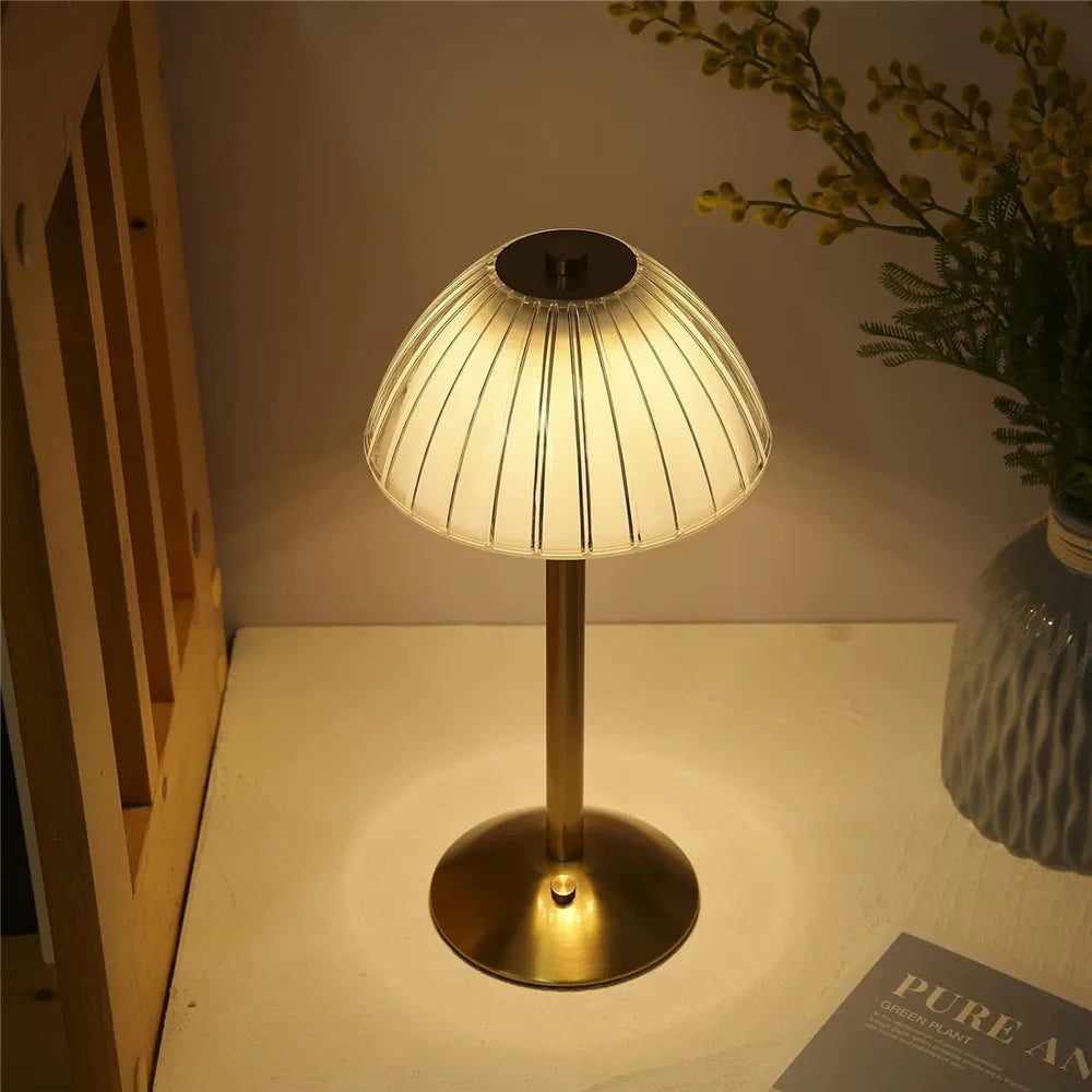 DimGlow kabellose Lampe für entspannende und praktische Augenpflege
