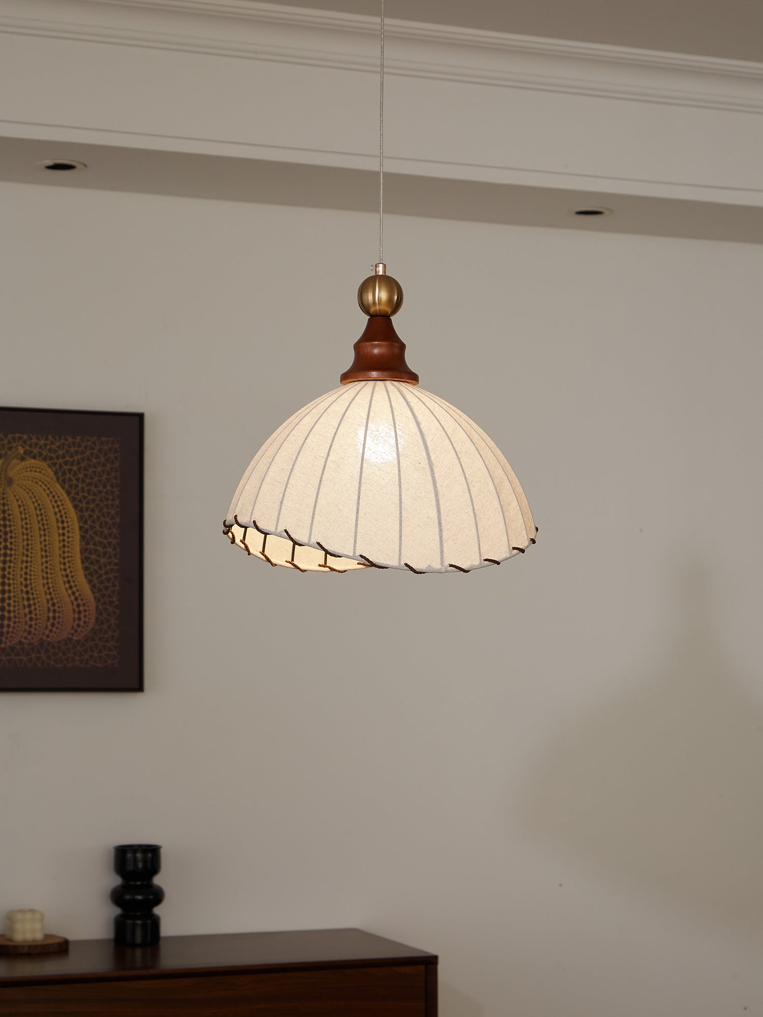 Velona – Schicke und elegante moderne Stoff-Hängeleuchte