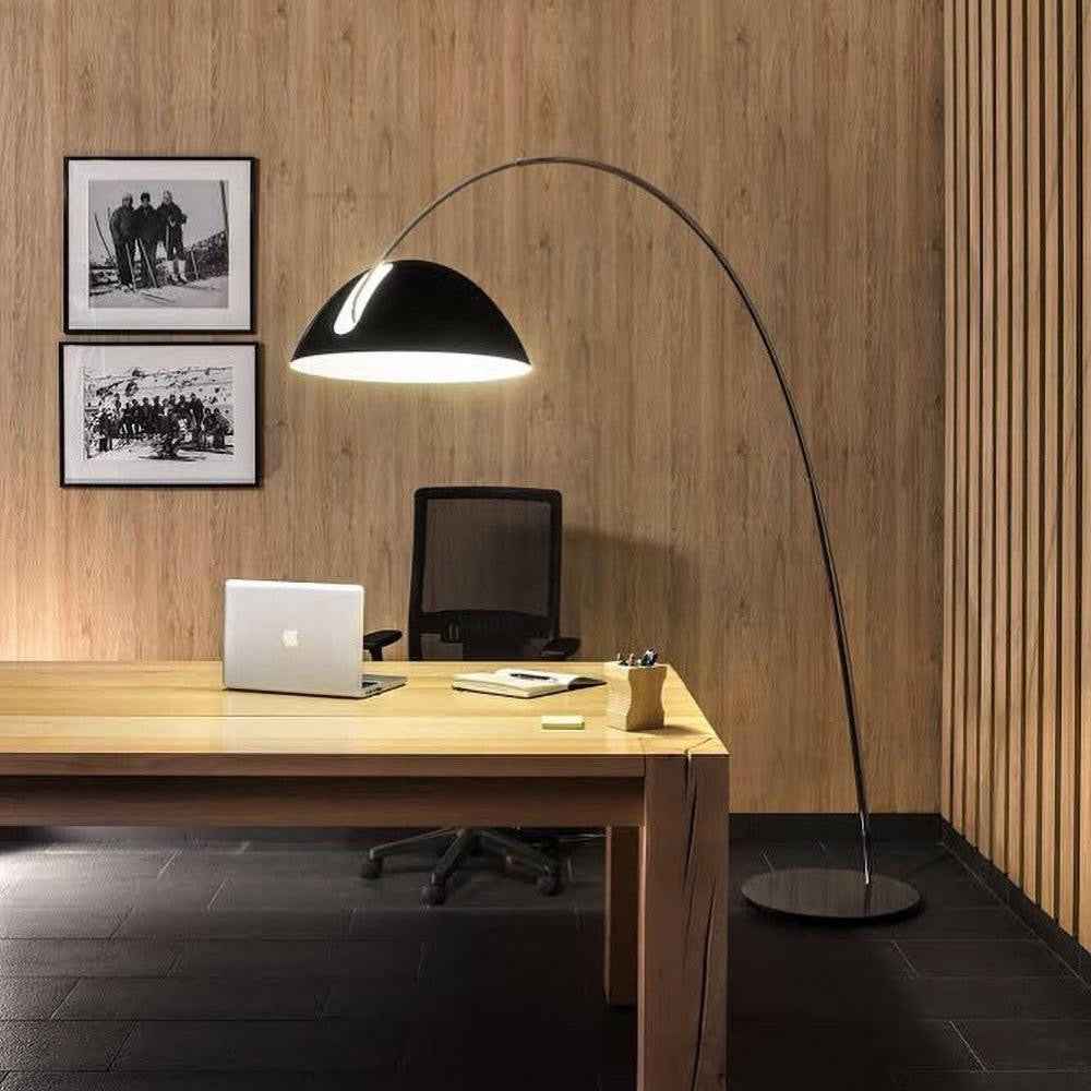 Elegante Stehlampe Holz für Wohnzimmer LED