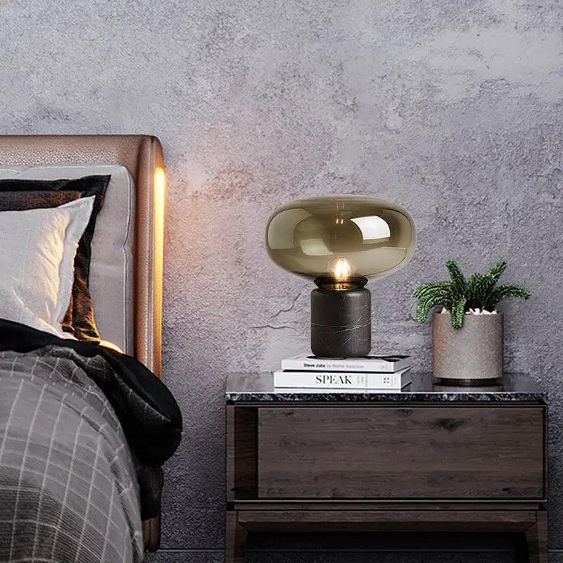 Elegante Tischlampe aus Keramik und Glas 3