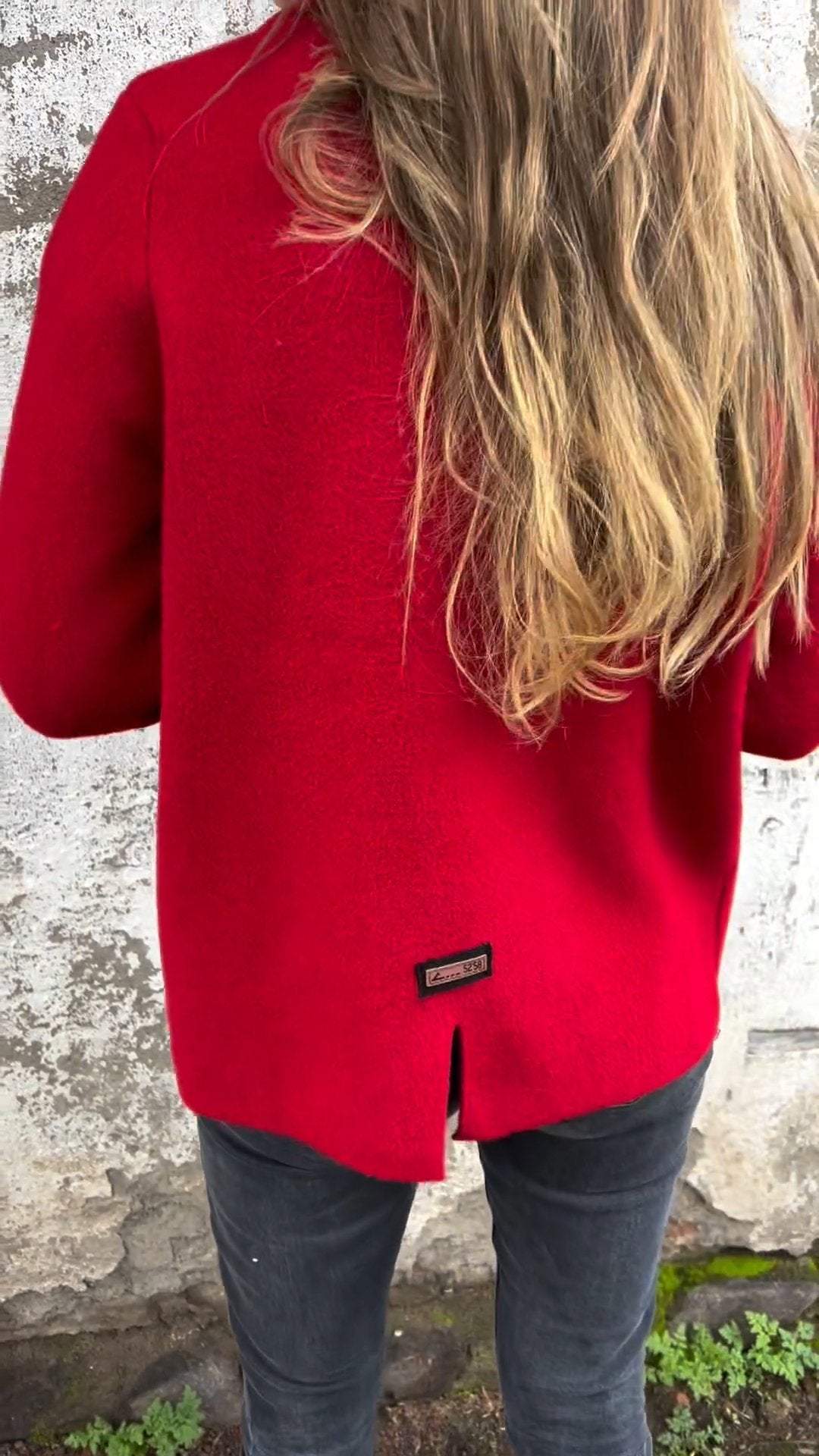 Elegante Wollstrickjacke für Frauen 2