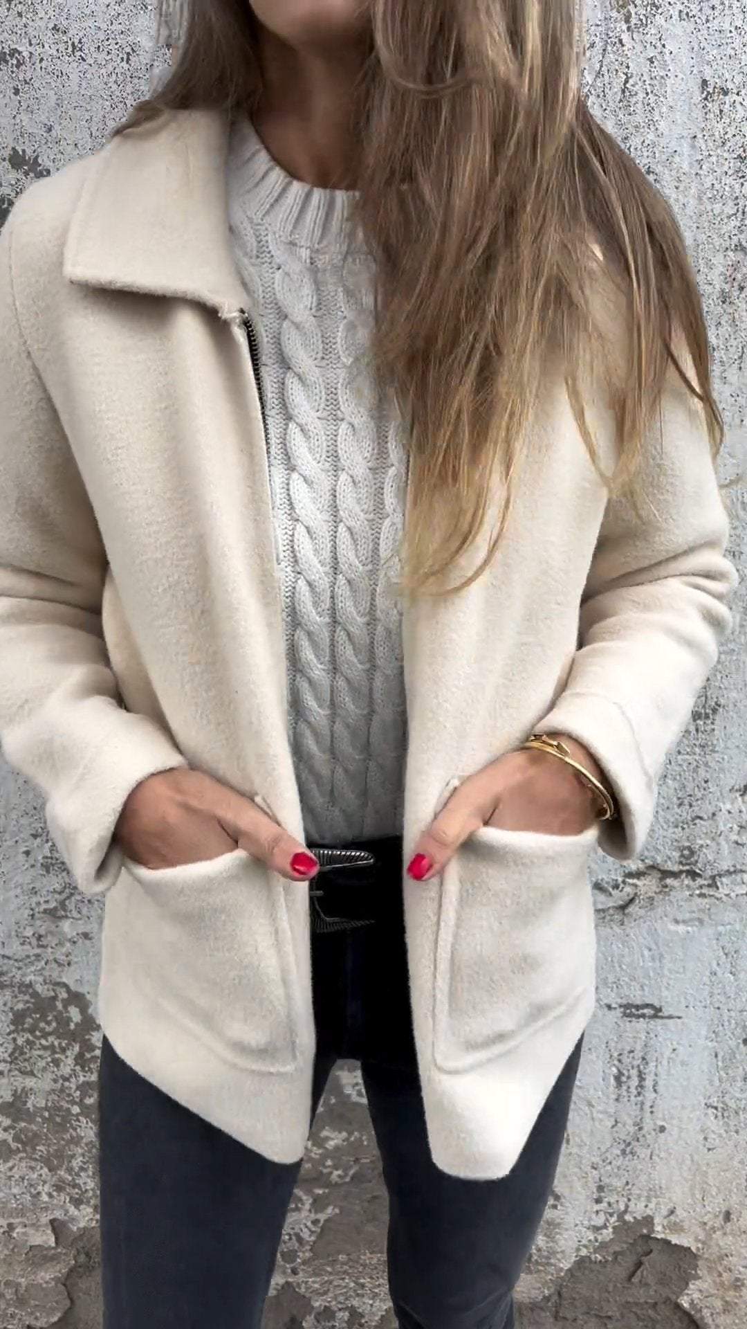 Elegante Wollstrickjacke für Frauen 4
