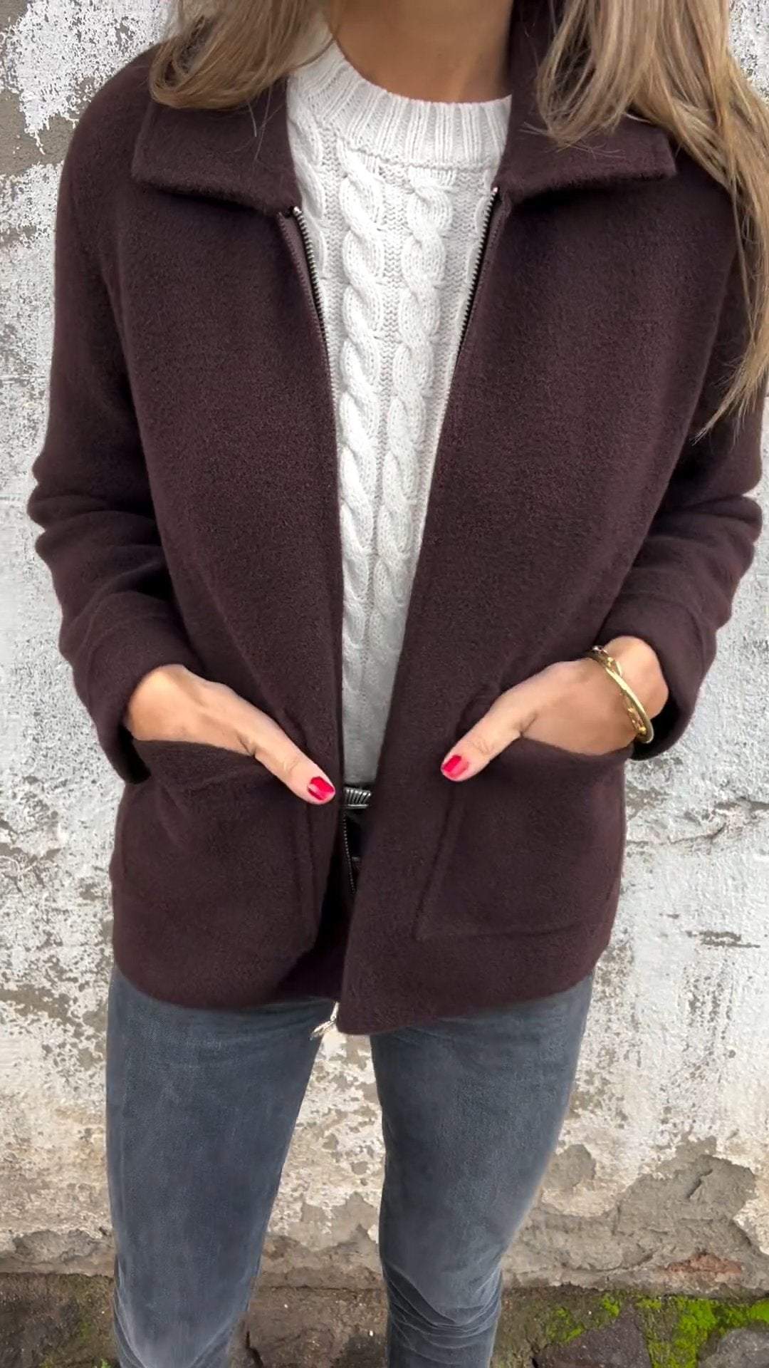 Elegante Wollstrickjacke für Frauen 6