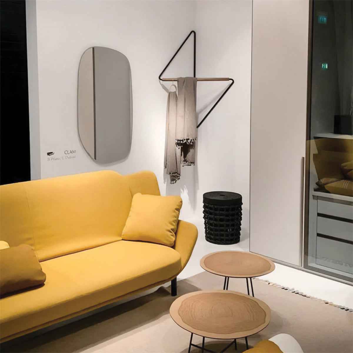 Eleganter Wandschrank für Platzsparende Aufbewahrung