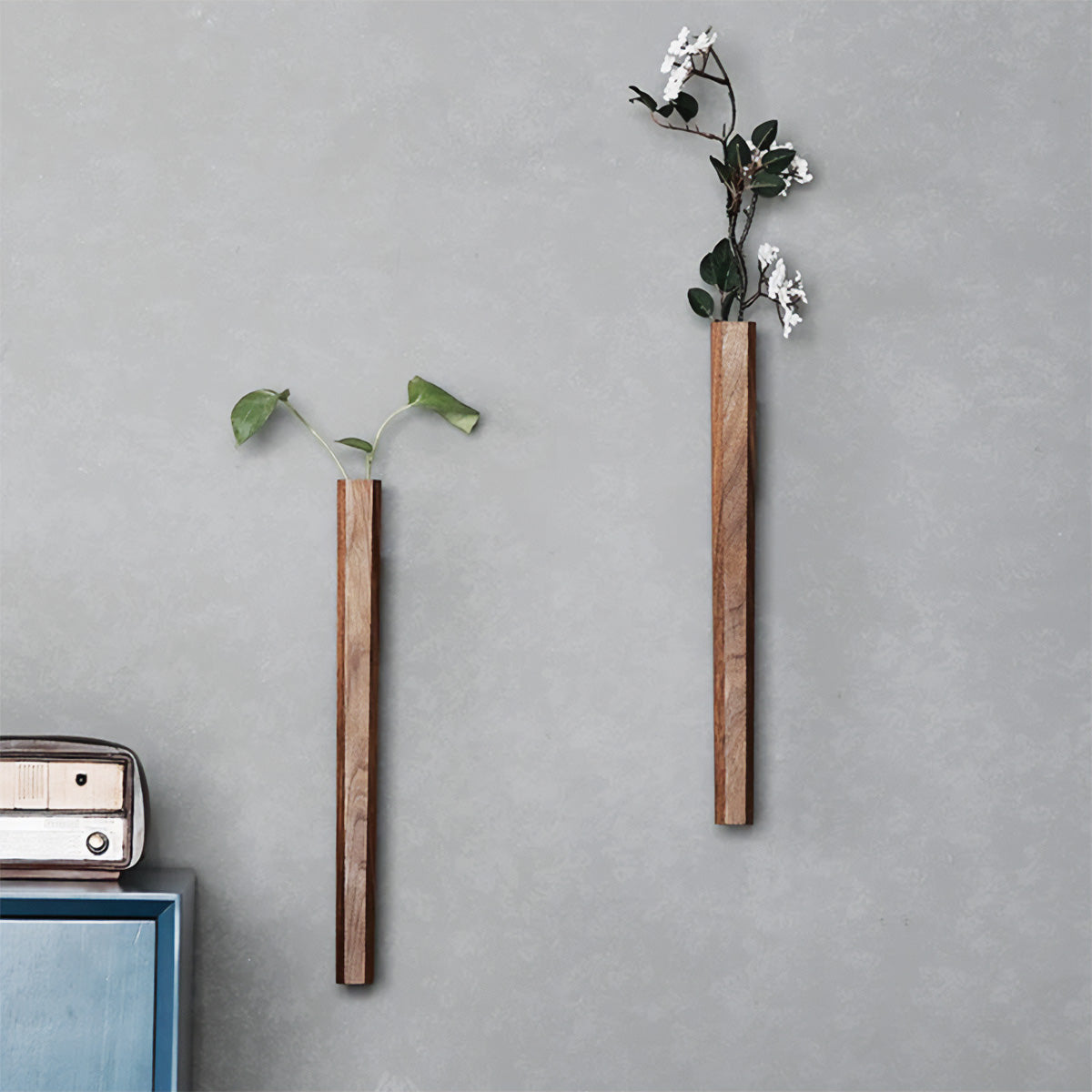 Wandvasen in Blumenflötenform für elegante und anspruchsvolle Blumendekoration