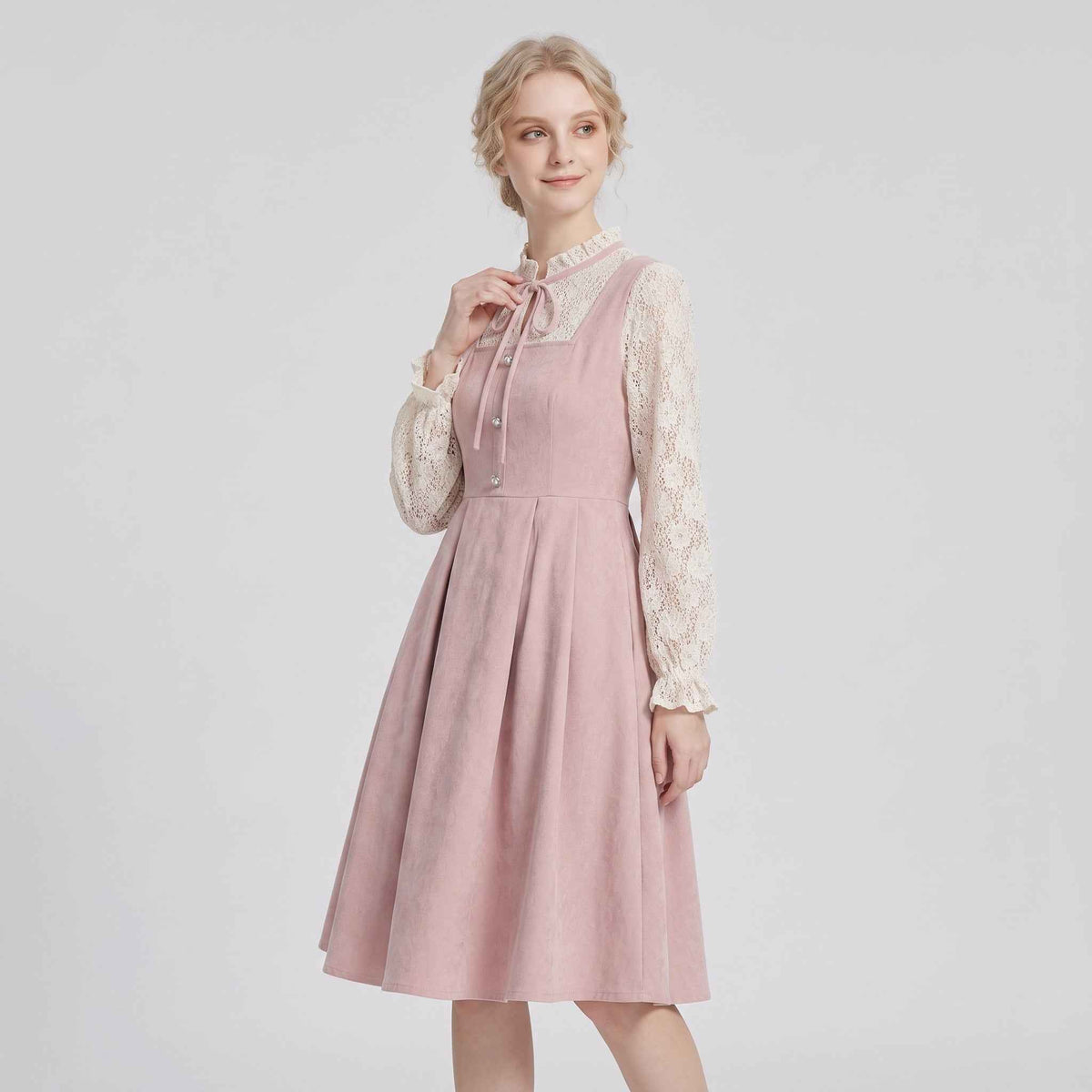 Dirndl für Damen - Rosa A-Linie mit Herz-Ausschnitt & Stickerei