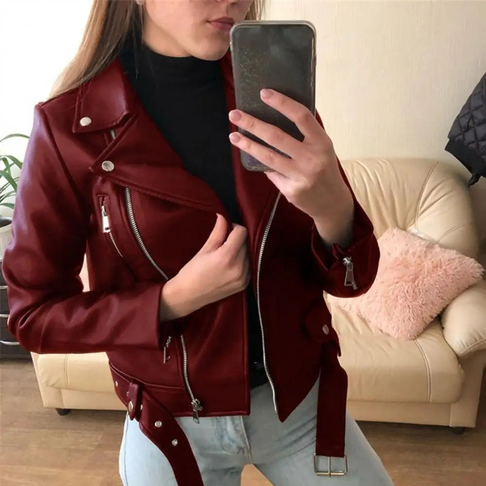 Tess – Elegante und Trendige Lederjacke für Modebewusste