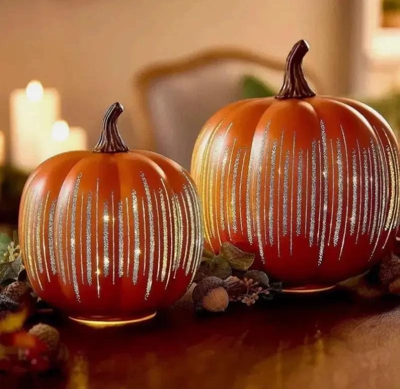 Funkelnde Kürbislampe mit Timer - LED Halloween Deko