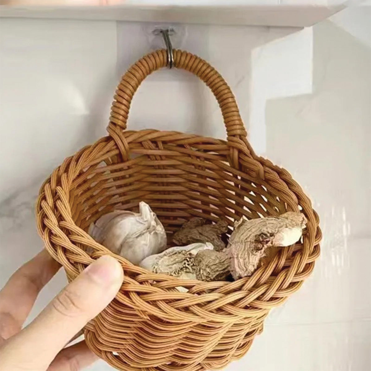 Handgefertigte hängende Weidenkörbe – Elegante und praktische handgemachte Aufbewahrung