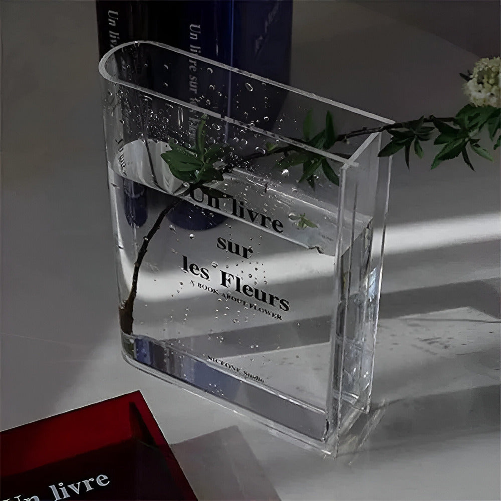 Elarith - Elegante moderne Plastikvase für stilvolle Raumdekoration