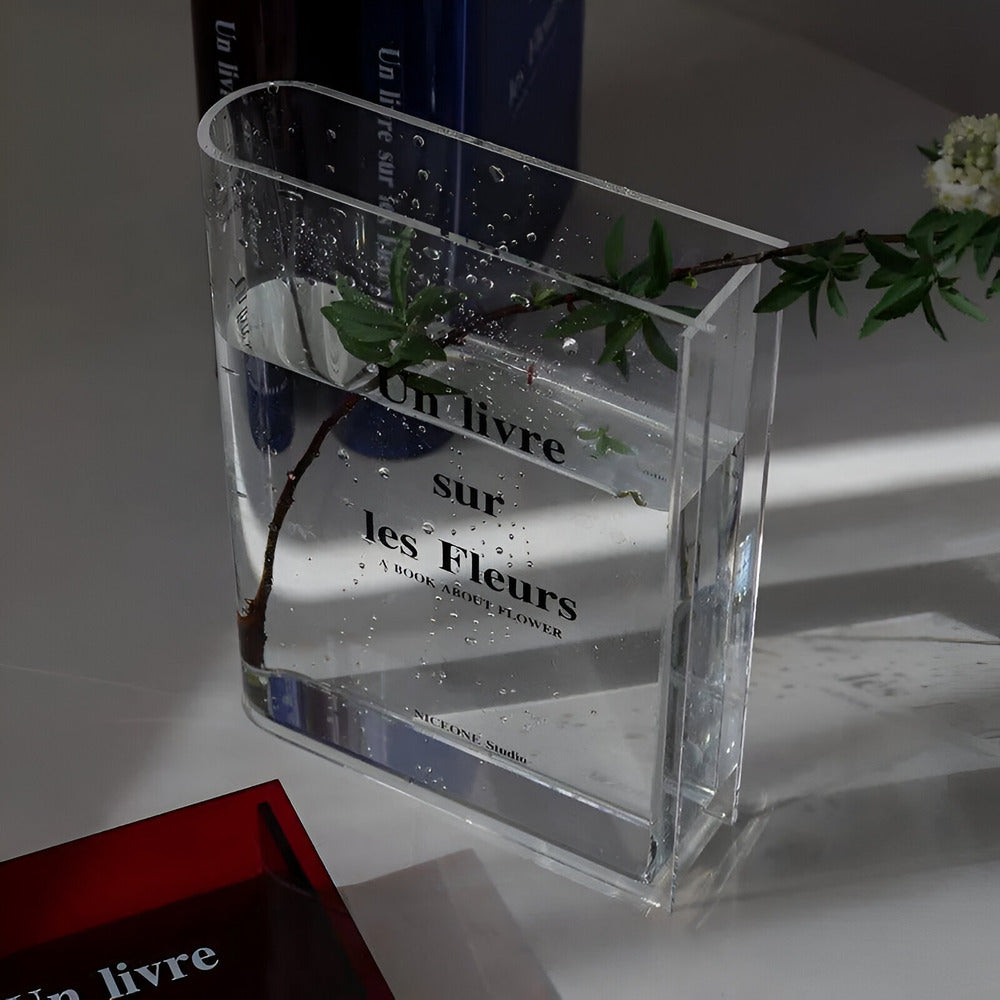 Elarith - Elegante moderne Plastikvase für stilvolle Raumdekoration