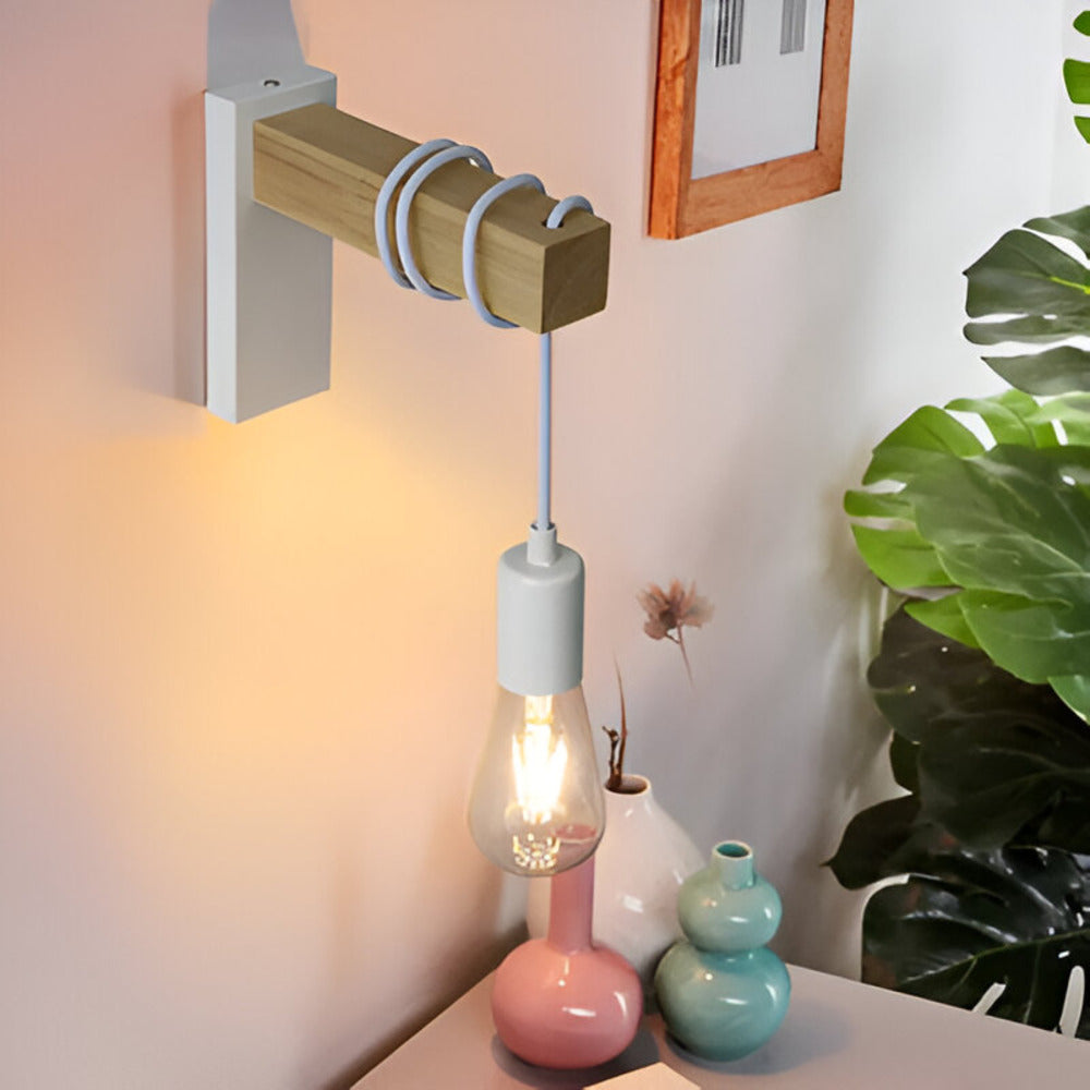 Zenara - Charmante Rustikale LED-Wandleuchte im Holzstil