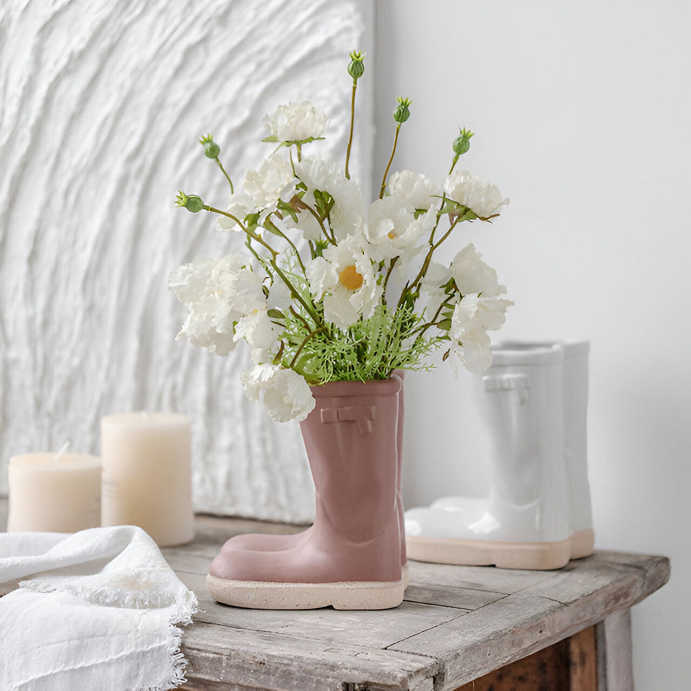 Minthara - Elegante Keramikvase in Charmanter Stiefel-Form für Moderne Dekoration