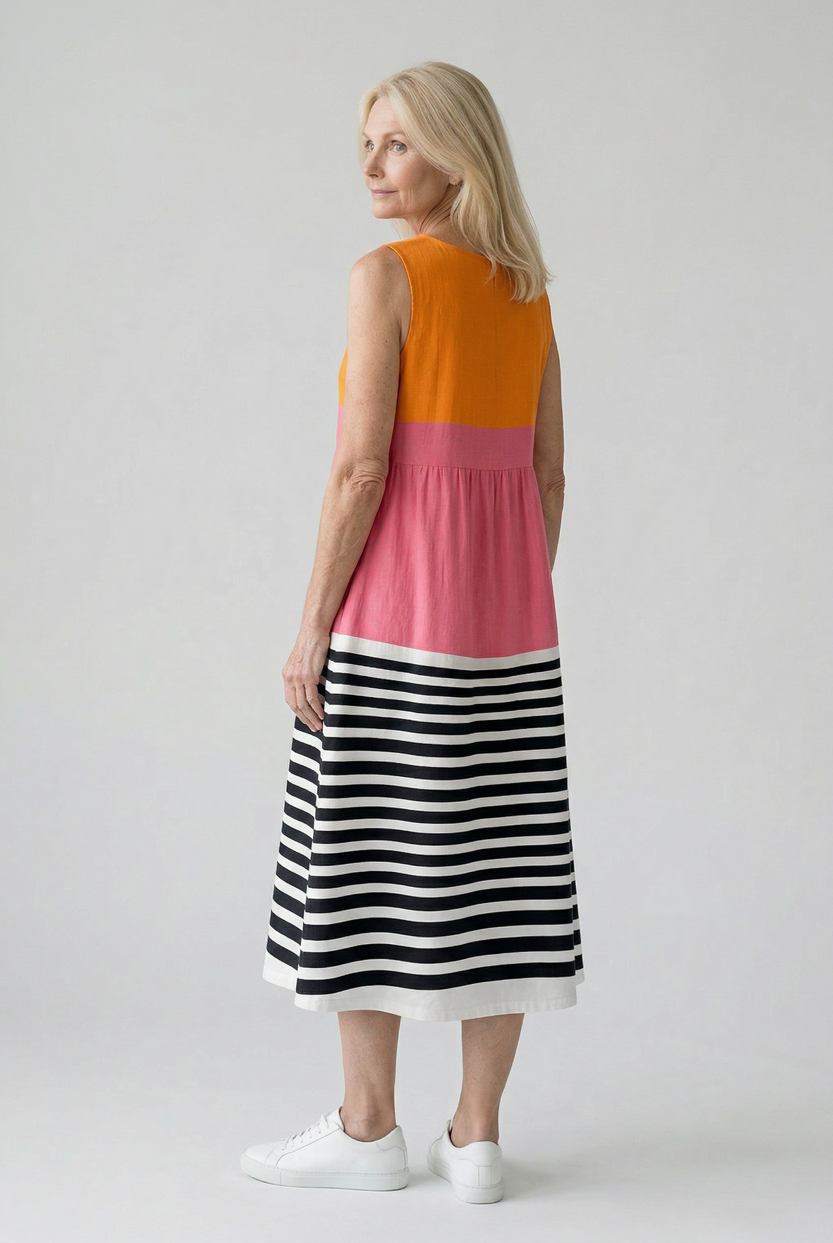 Schöne und farbenfrohe Batik-Kleid für alle Anlässe Damen