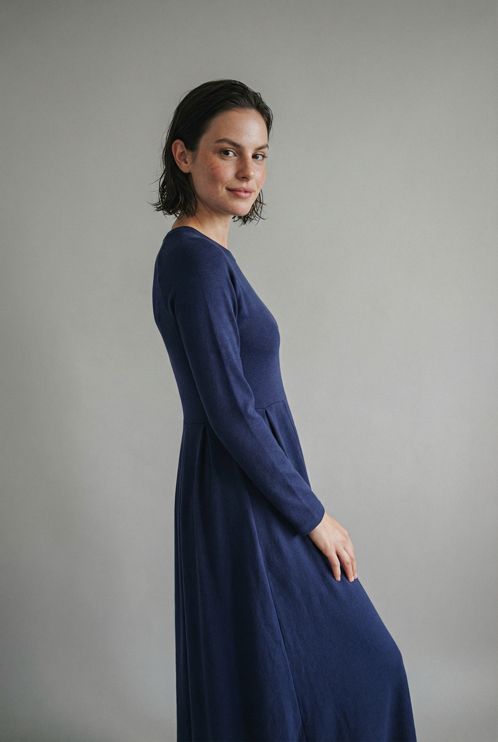 Damen Maxi-Kleid langarm – unifarben, A-Linie, aus Polyester