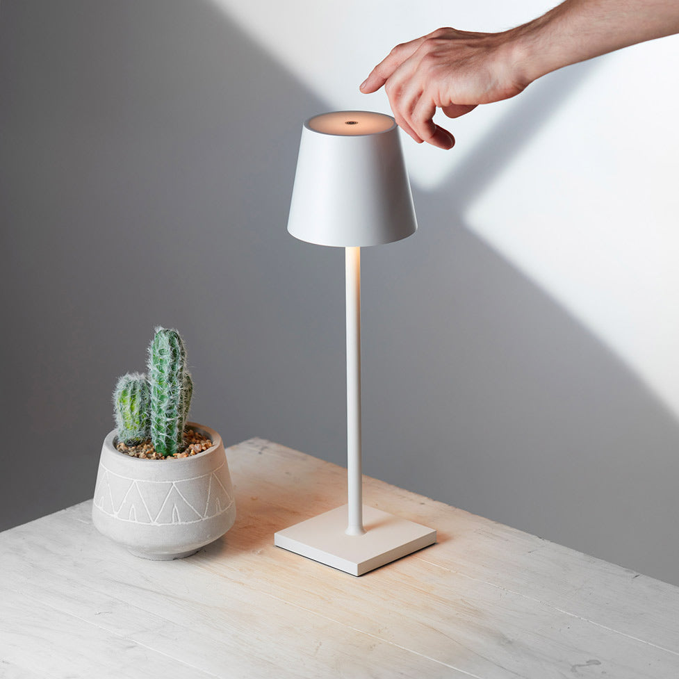 Italienische Designerlampe für stilvolles Ambiente 10
