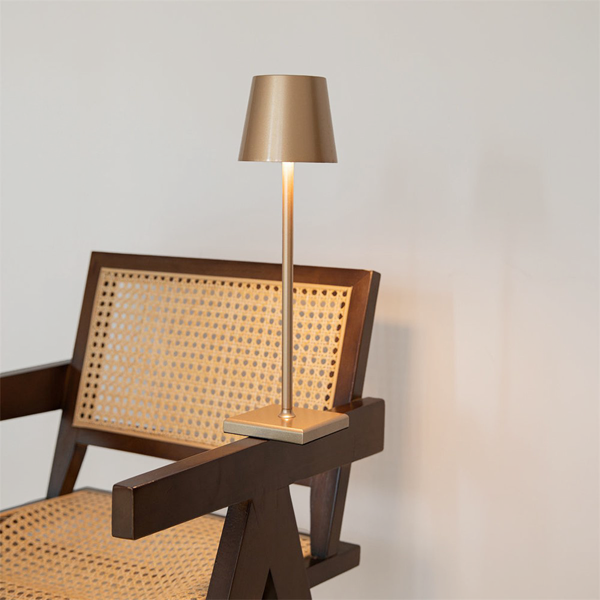 Italienische Designerlampe für stilvolles Ambiente