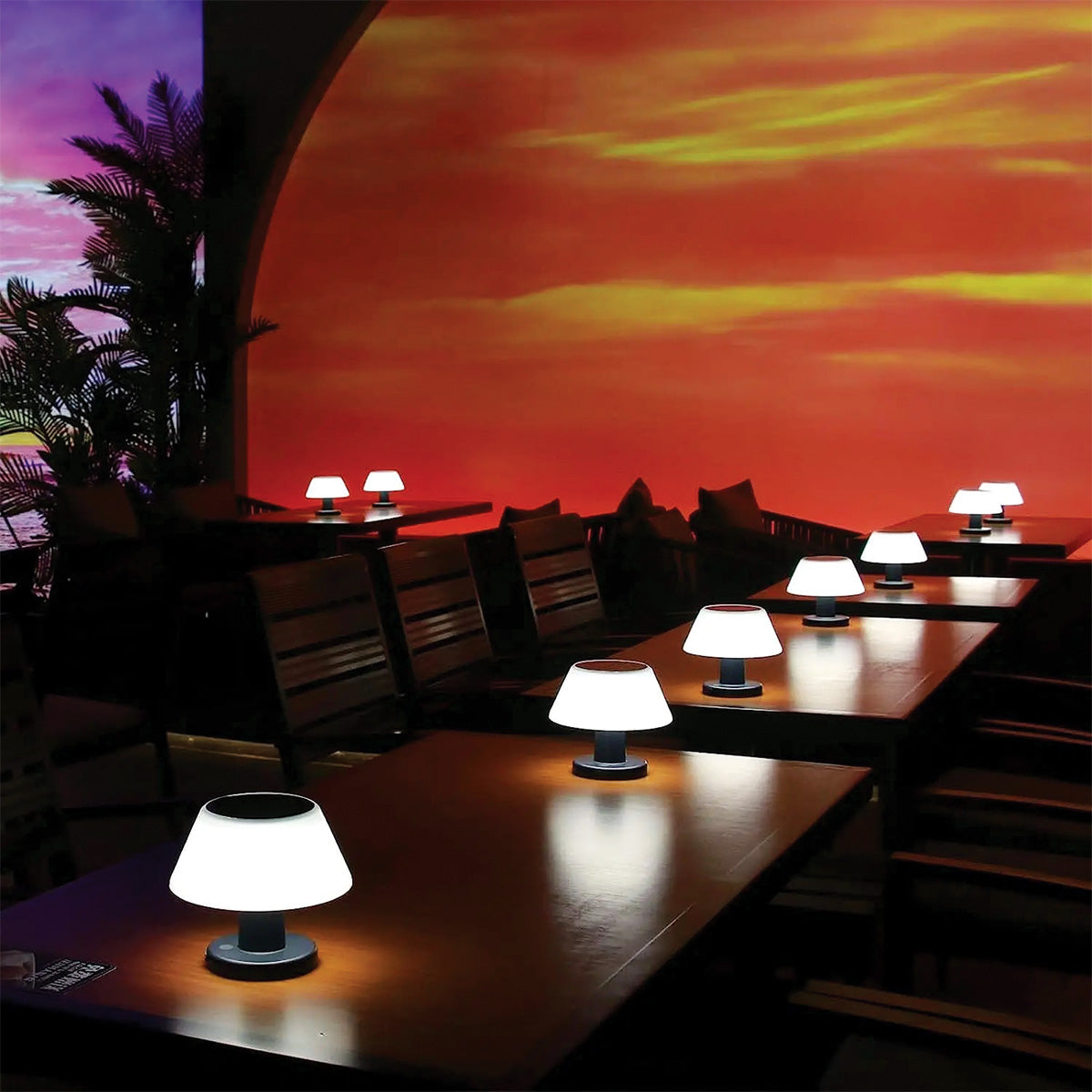 Wasserdichte solarbetriebene LED-Tischlampe IP65 - Umweltfreundliche Beleuchtung mit Solarenergie