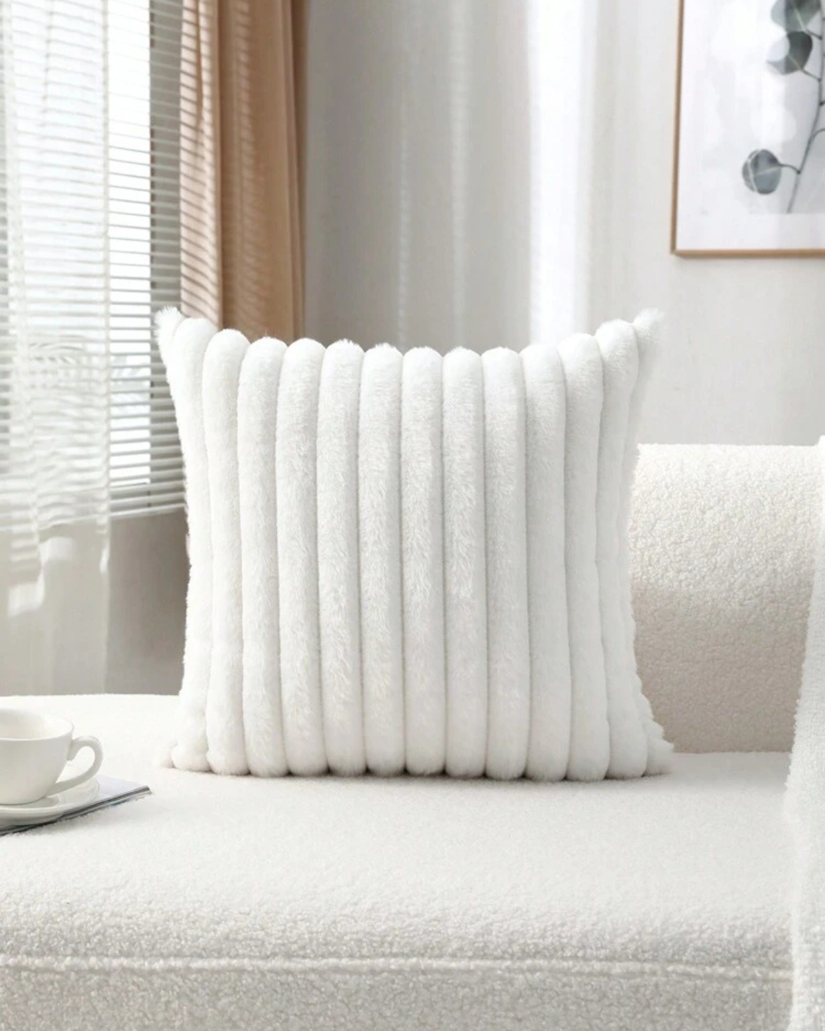 Luxuriöses Kissen mit Rippendesign