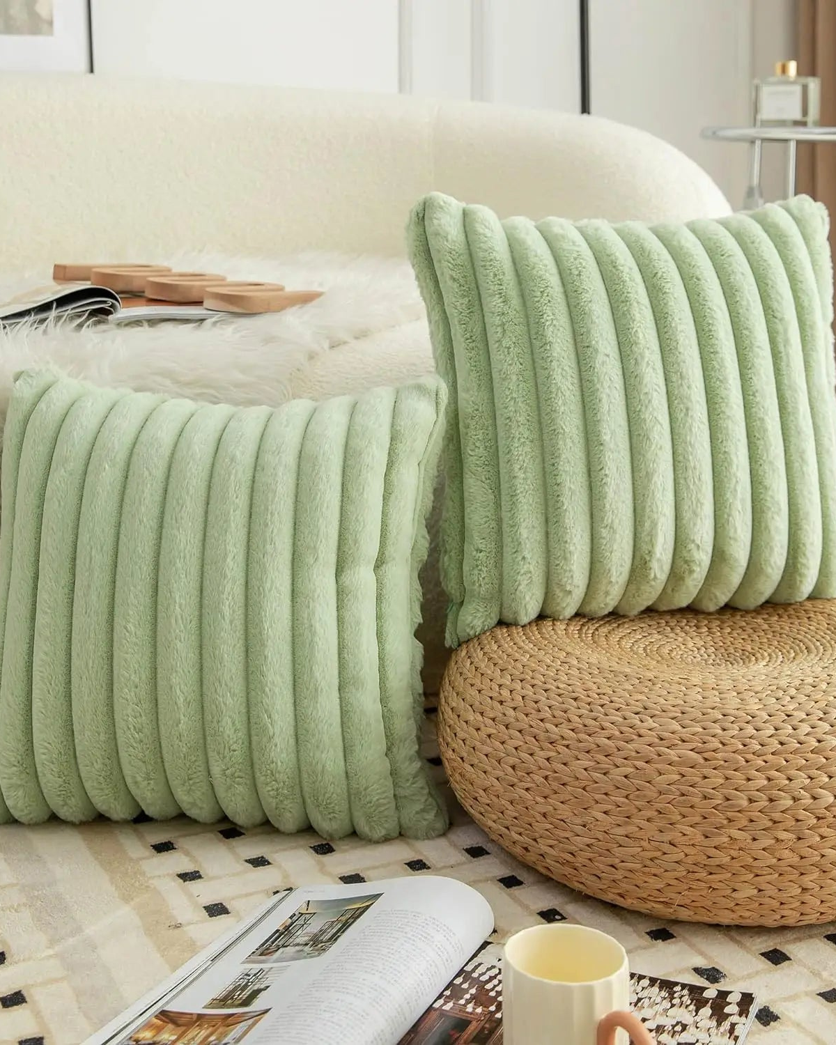 Luxuriöses Kissen mit Rippendesign