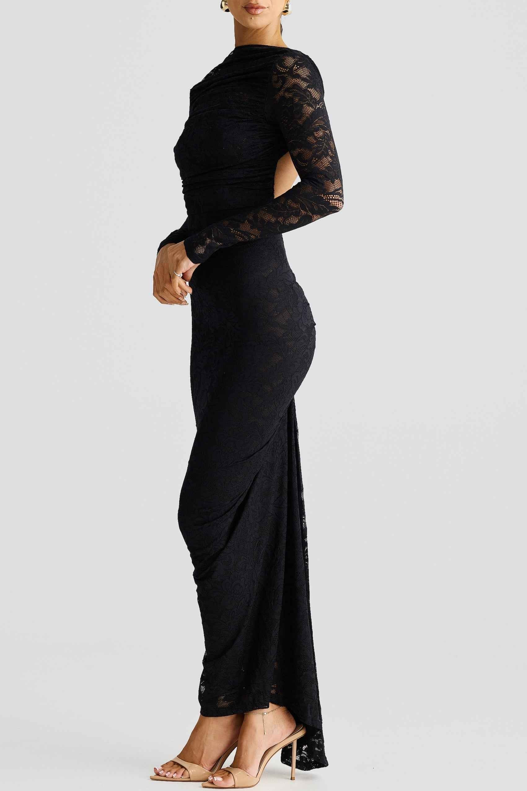 Lange Maxikleid aus Spitze mit Rückenoptik und langen eleganten Ärmeln