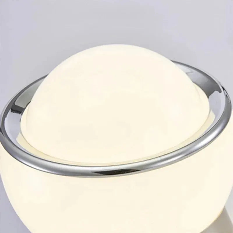 Mittelalterliche Tischlampe für eine beruhigende und elegante Atmosphäre