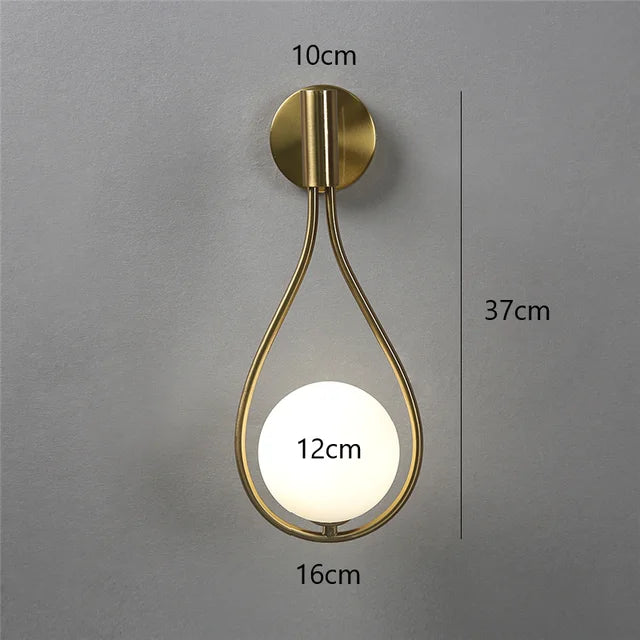 ZenithGlass - Elegante Wandlampe aus metallischem Glas in Kugelform für eine raffinierte Dekoration