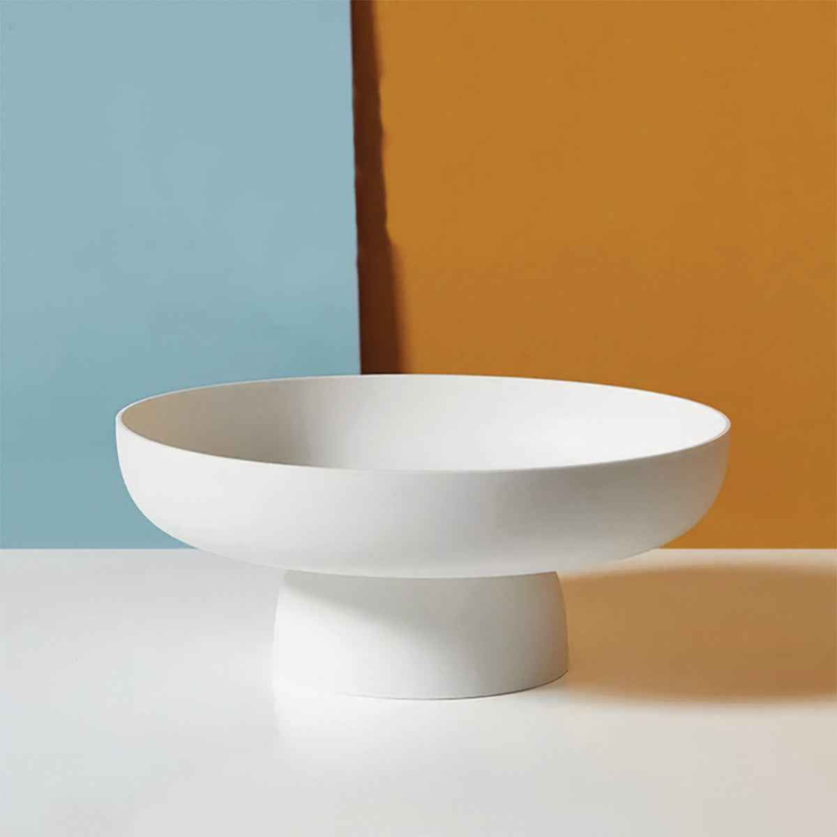 Moderne Fruchtbeholder mit Ablaufsystem