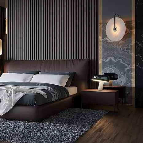 Moderne LED-Wandlampe mit Marmordesign