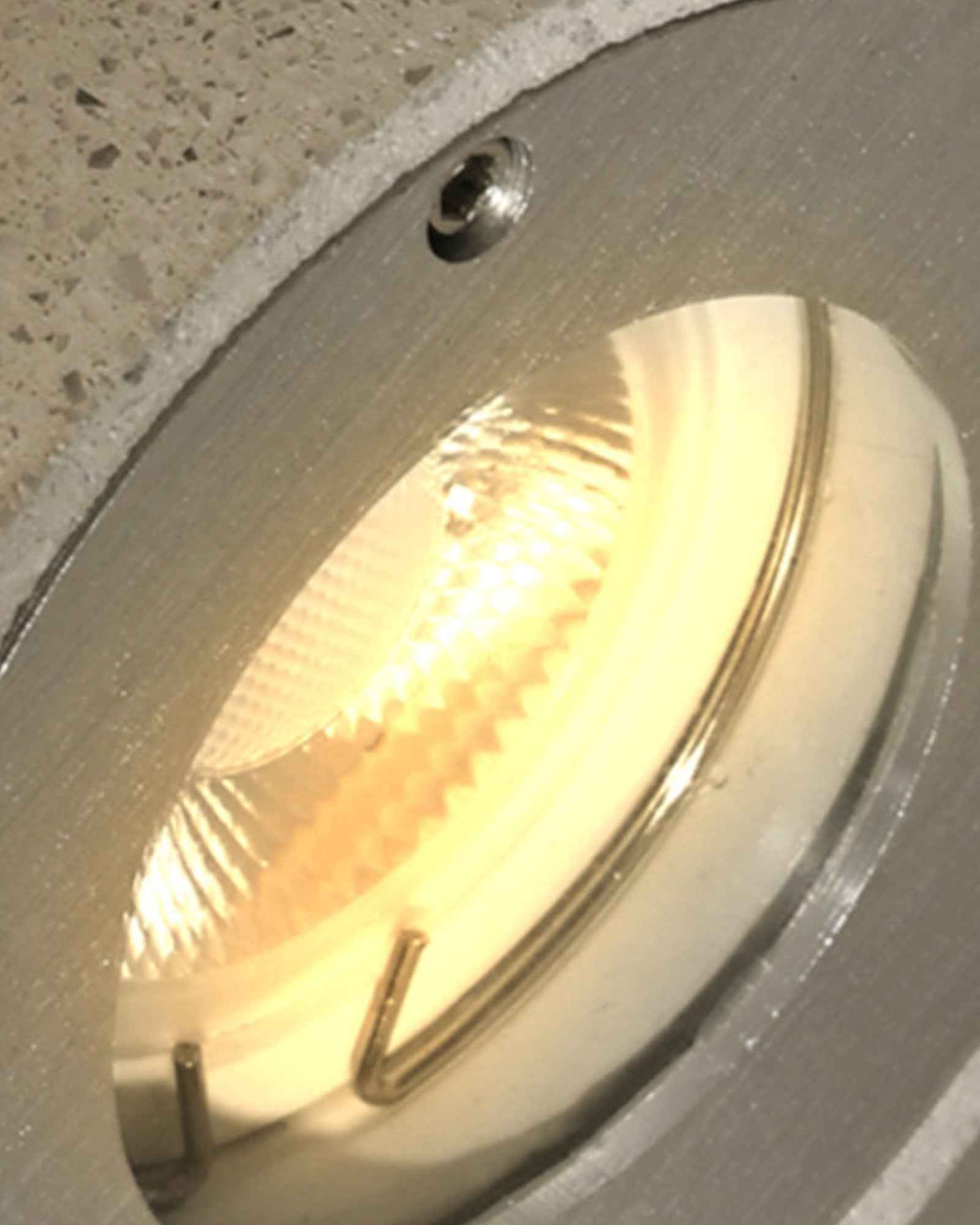 Moderne LED-Wandleuchte für Außenbereiche