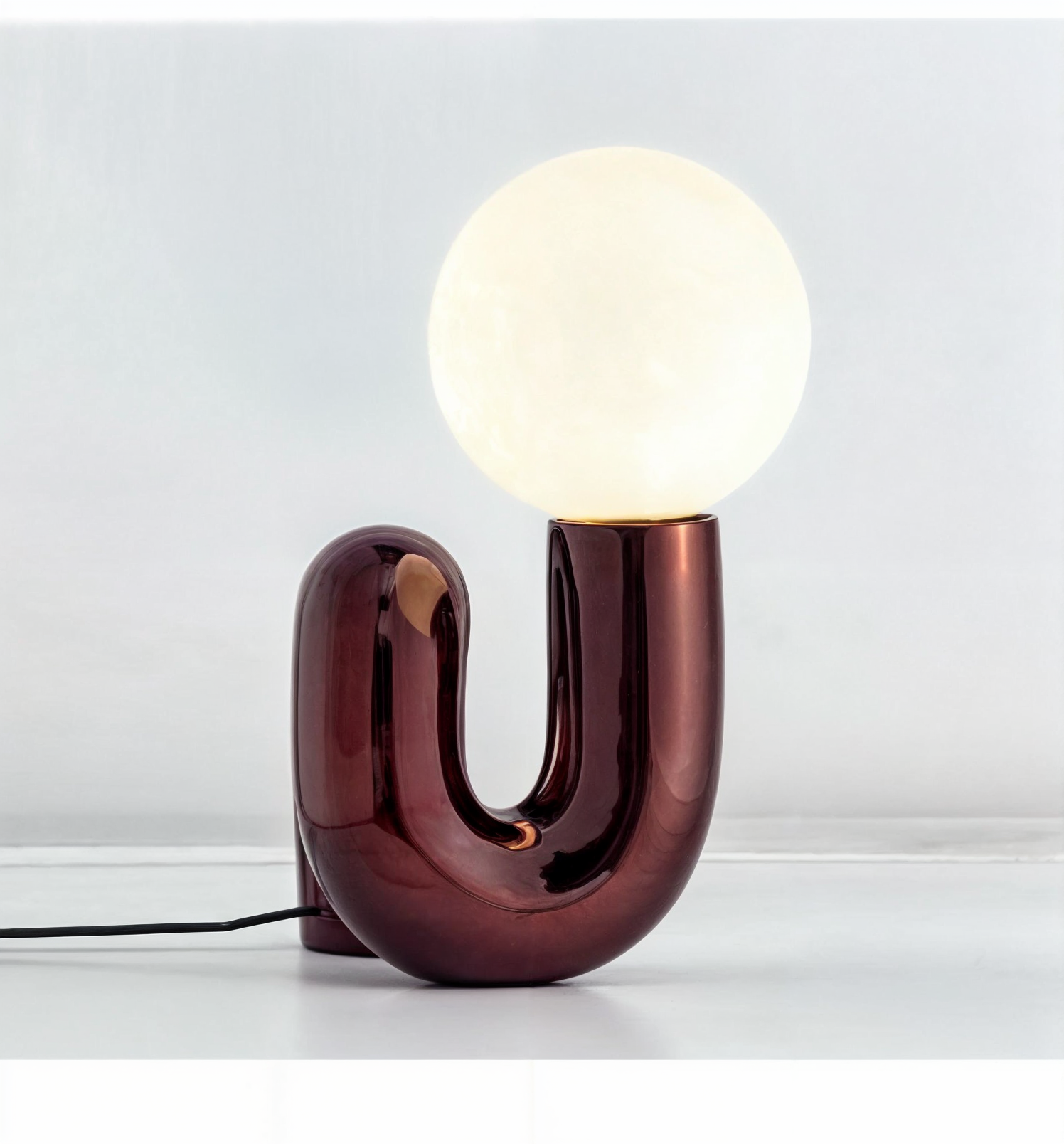 Moderne LED Tischlampe mit Frosted Glass 2
