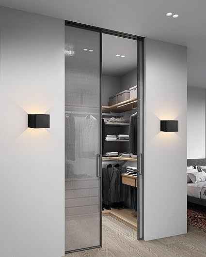 Moderne LED Wandleuchte mit Bewegungssensor