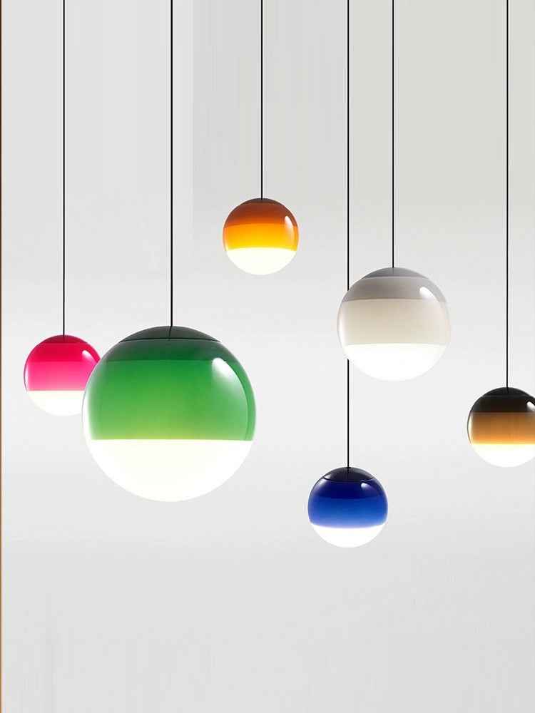 Moderne Pendelleuchte mit Dimmfunktion