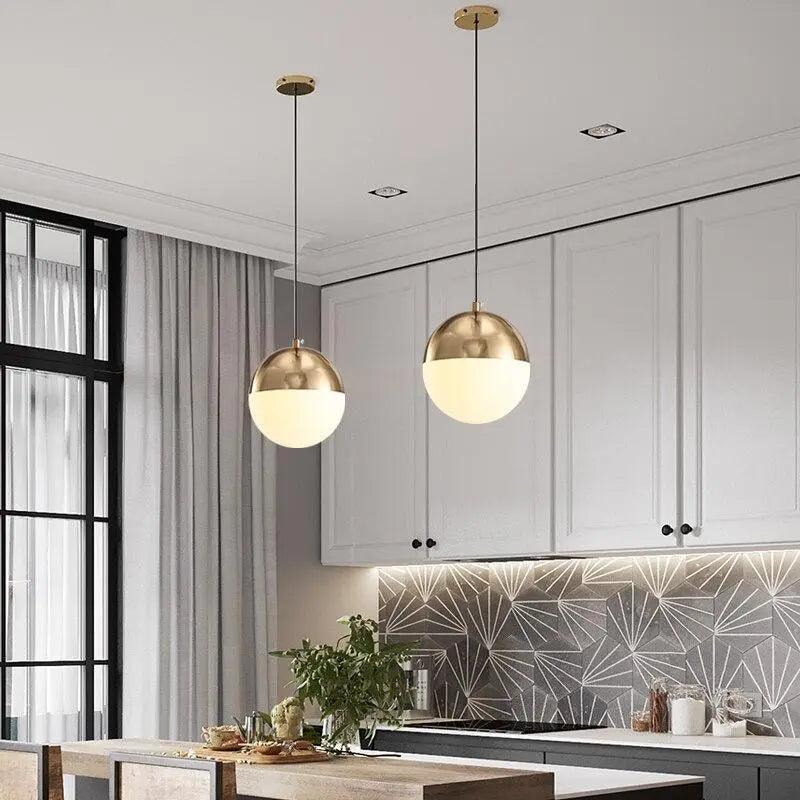 Moderne Pendelleuchte mit Mattglas 2