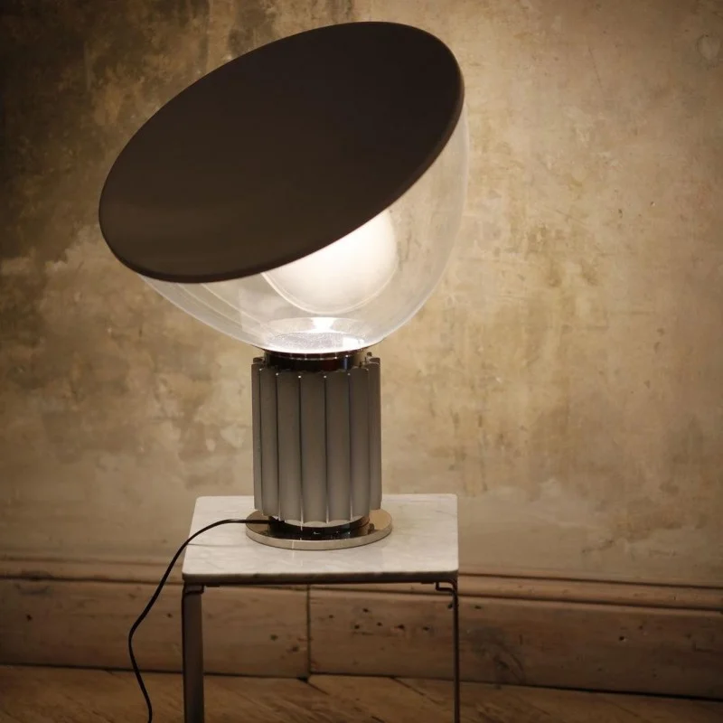Moderne Taccia Tischlampe 1