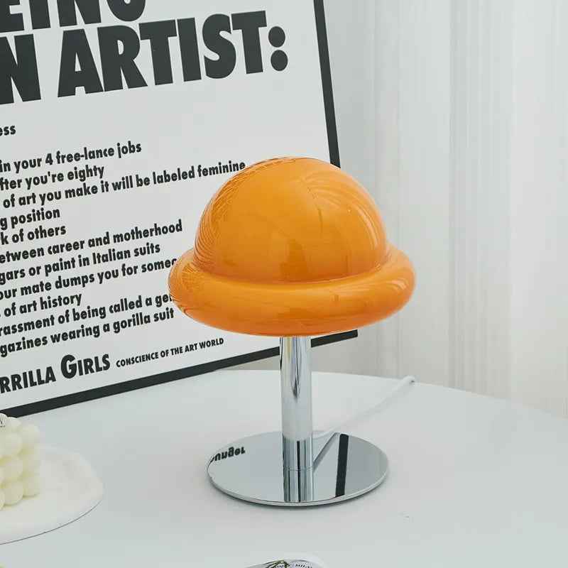 Moderne Tischlampe im Pilzdesign