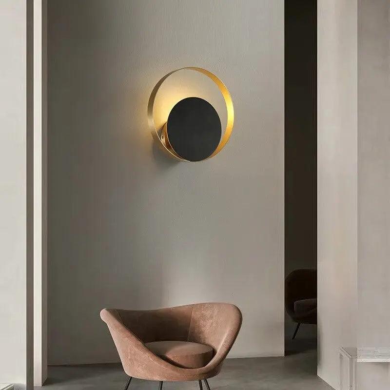 Moderne Wandleuchte in Gold und Schwarz 3