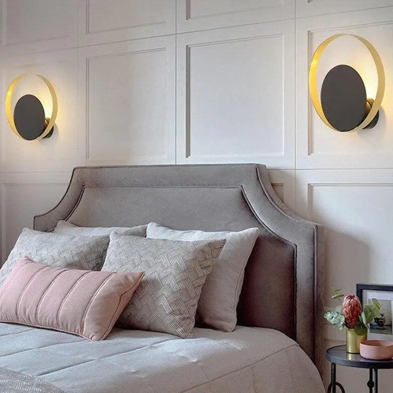 Moderne Wandleuchte in Gold und Schwarz 5