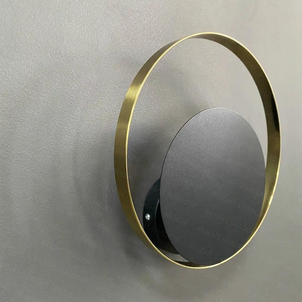Moderne Wandleuchte in Gold und Schwarz 7
