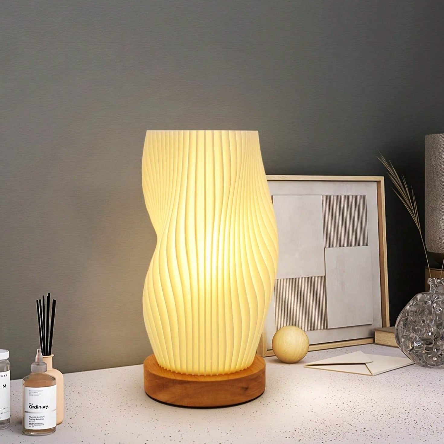 Moderne Wavecrest Lampe mit Dimmfunktion 5