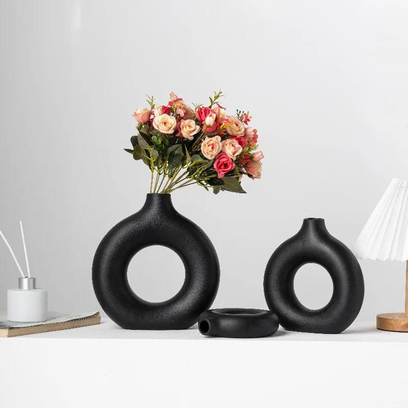 Elegante Vase und Zeitgenössisches Design für eine Anspruchsvolle Dekoration