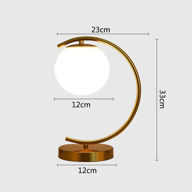 Elegant nordische Glaskugel-Lampe für eine gemütliche Atmosphäre