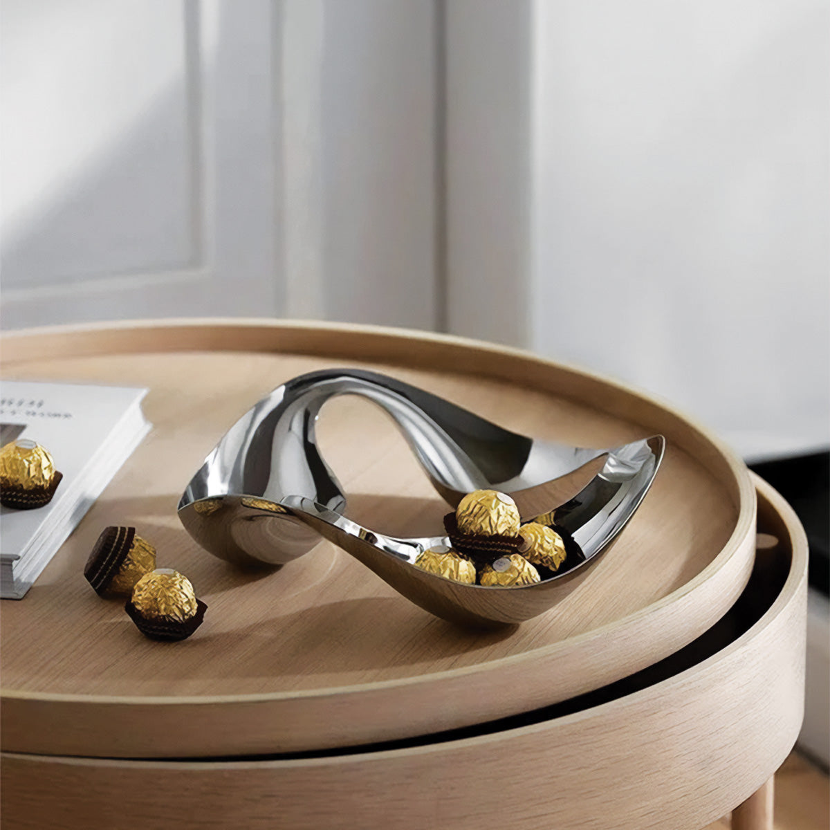 Dekorativer Plateau Nuvola – Elegantes Zubehör zur perfekten Aufwertung Ihrer Innenräume