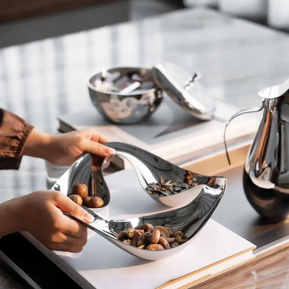 Dekorativer Plateau Nuvola – Elegantes Zubehör zur perfekten Aufwertung Ihrer Innenräume