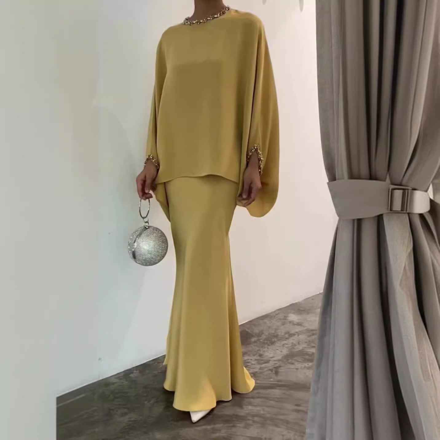 Elegantes Zweiteiliger Perlen-Bodenlanges Abendkleid für atemberaubende Anlässe