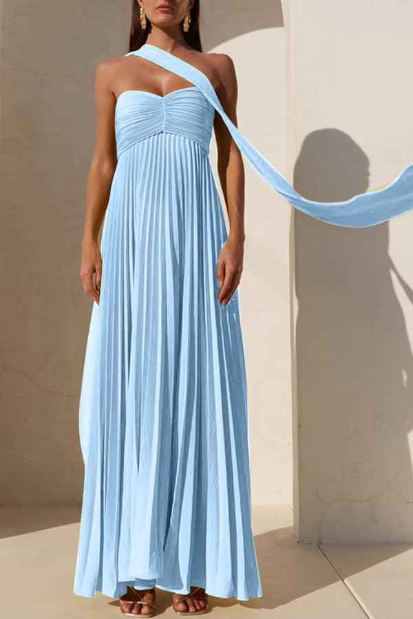 Schlicht-elegantes Bandeaukleid mit Falten und Schleife