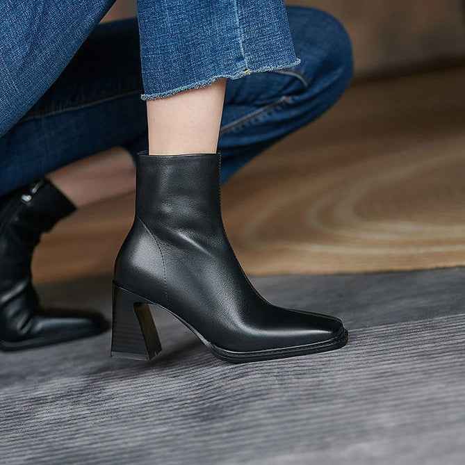 Stilvolle knöchelhohe Schuhe mit eleganter Blockabsatz
