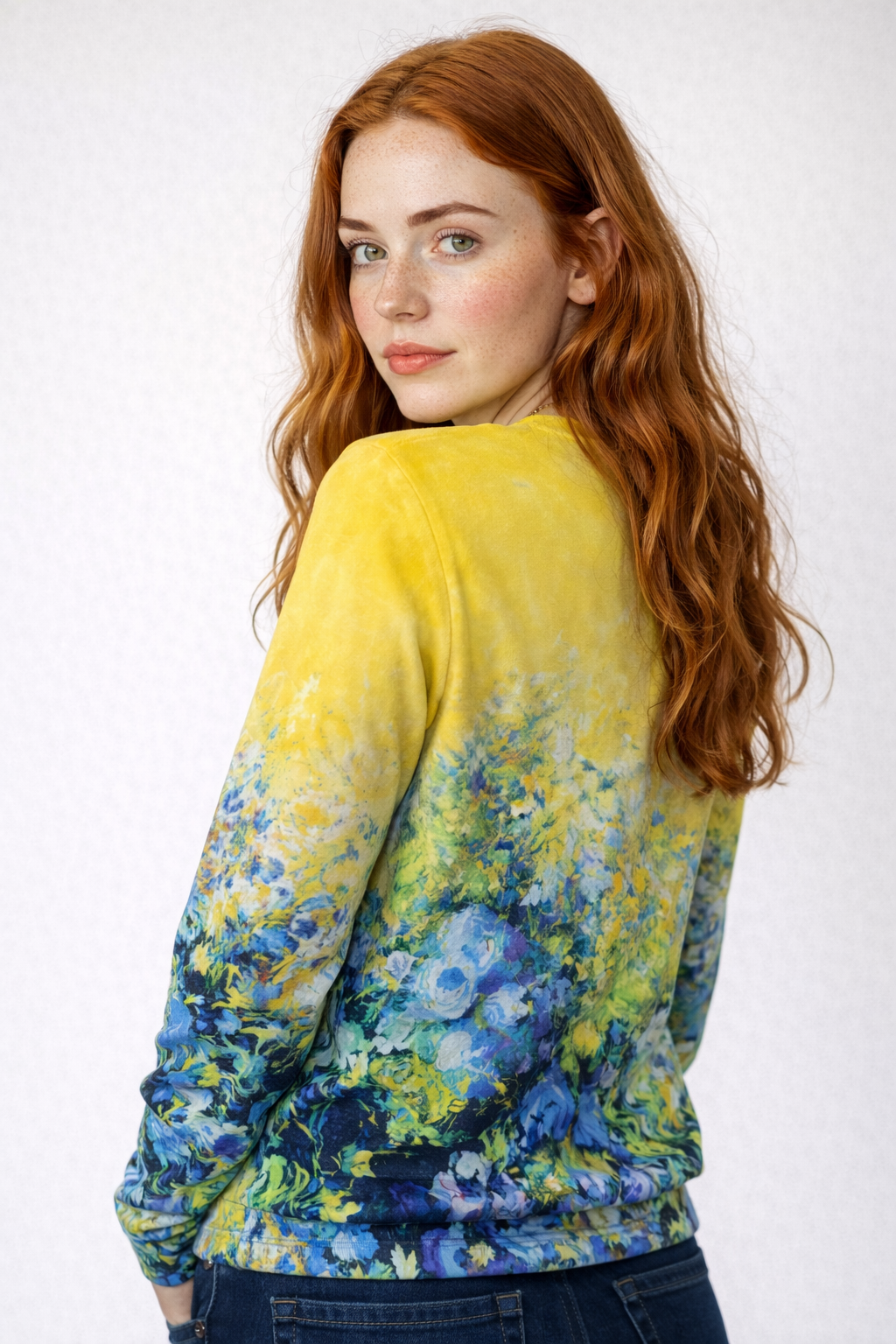 Blühende Kunst Kuschelsweater für stilvollen Komfort