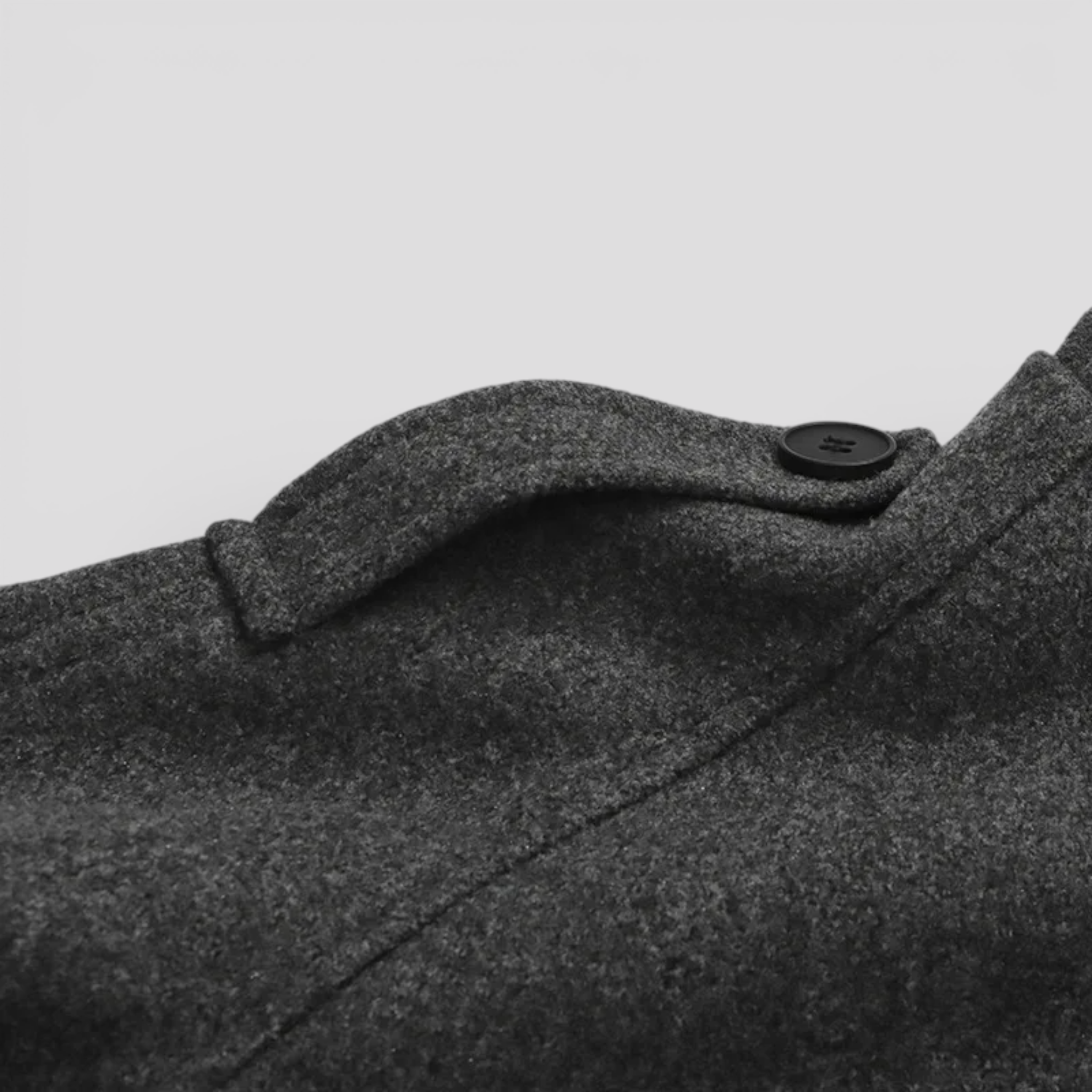 Giacca invernale vintage in lana con collo dritto e bottoni per uno stile chic e senza tempo